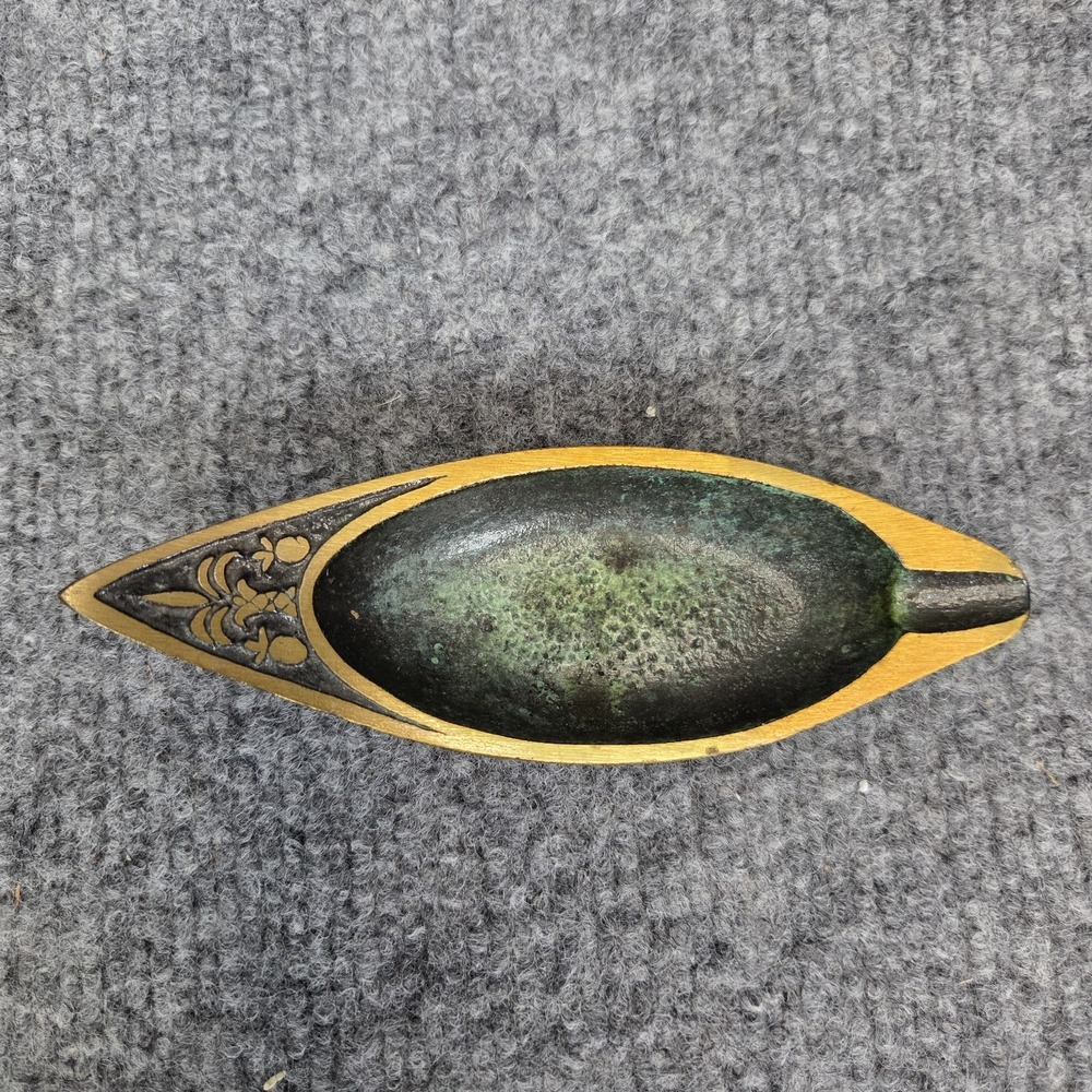 VTG Brass Dayagi Ashtray Triangular w/Leaf Design Israel 5.5" 1970's MCM
